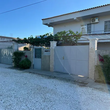 Floor 2 公寓 Vlorë
